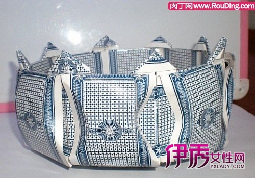 扑克纸牌制作的漂亮收纳盒子(第1页)_创意DIV