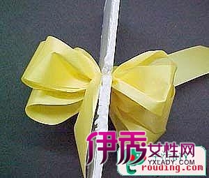 如何做花型蝴蝶结-礼物包装的蝴蝶结做法_创意