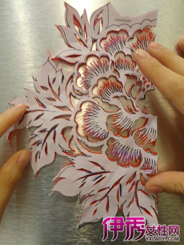 【图】完整的牡丹花剪纸教程图解 3个步骤轻松剪出绝美牡丹