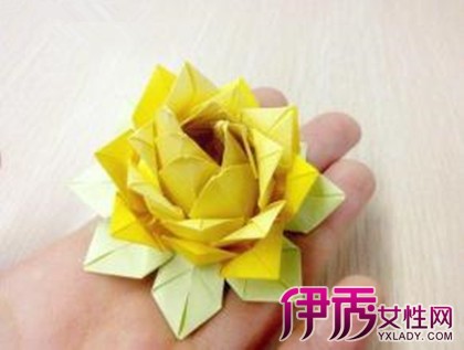 纸莲花的手工折纸方法教程
