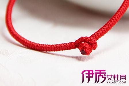 【红绳子手链编法】【图】情侣红绳子手链编法