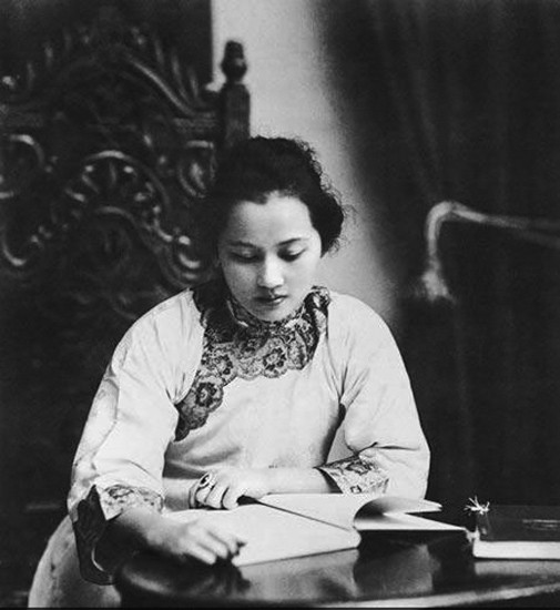 【图】宋庆龄<em>三姐妹</em>不平凡的一生 揭秘<em>宋氏三</em>