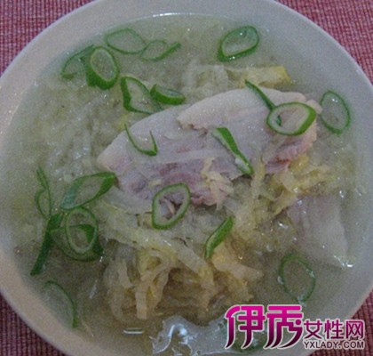 【白肉酸菜汤】【图】开胃家常菜白肉酸菜汤 