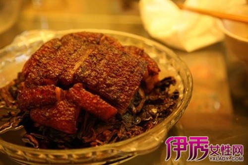 【图】年夜菜虎皮扣肉的做法 选材中五花肉要注意什么