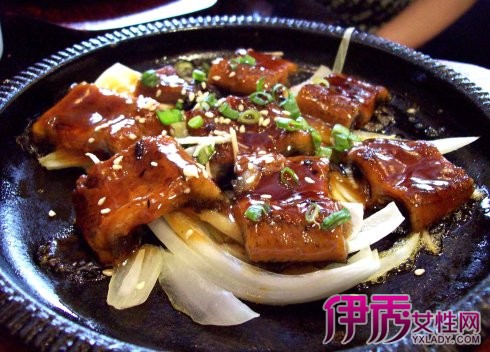 【日式烤鳗鱼的做法】【图】日式烤鳗鱼的做法