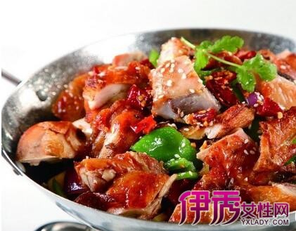 【青椒腊鸡】【图】青椒腊鸡做法大全 爱吃肉