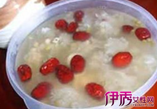 【红枣银耳莲子粥的做法】【图】红枣银耳莲子