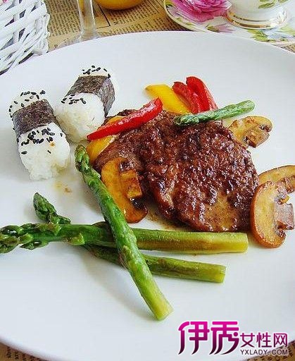 【牛排摆盘用什么材料摆好看】【图】牛排摆盘