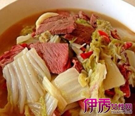 【大白菜烧牛肉】【图】大白菜烧牛肉的做法 教会你煮出一道美味的牛肉大白菜(2)_伊秀美食|yxlady.com