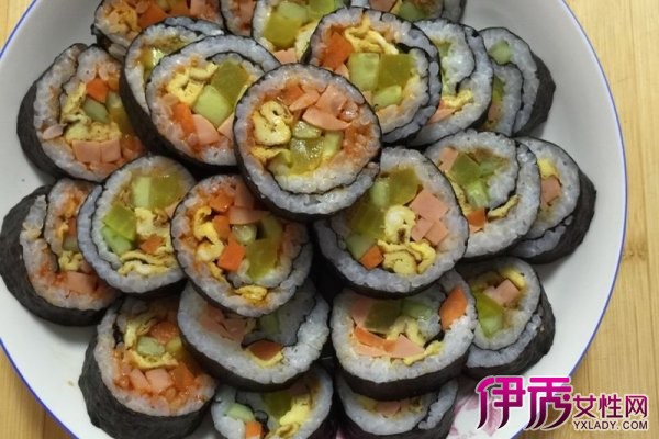 【紫菜包饭怎么卷】【图】揭晓紫菜包饭怎么卷