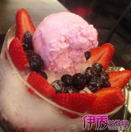 【草莓刨冰的做法】【图】介绍草莓刨冰的做法
