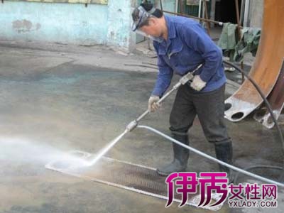 【玻璃水可以洗掉油漆吗】【图】玻璃水可以洗