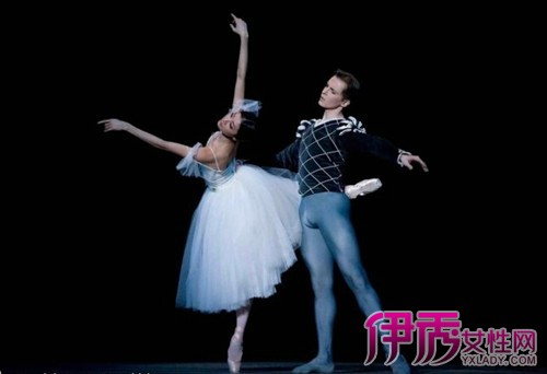 女子双人舞|life.yxlady.com-伊秀生活小常识