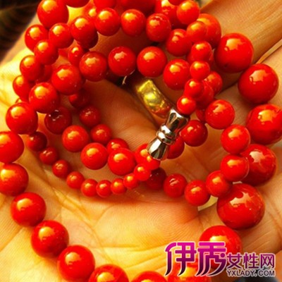 玛瑙的串饰了,如云南博物馆馆藏有古滇国时期的出土图片