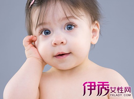 四个半月的宝宝发育标准|life.yxlady.com