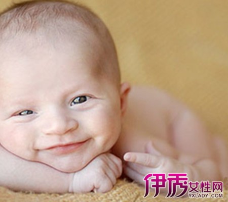 二个月的宝宝发育标准|life.yxlady.com
