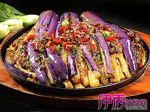文章内容 湘菜蒸菜谱大全 最适合湘菜的蒸菜有哪些答:湖南人的